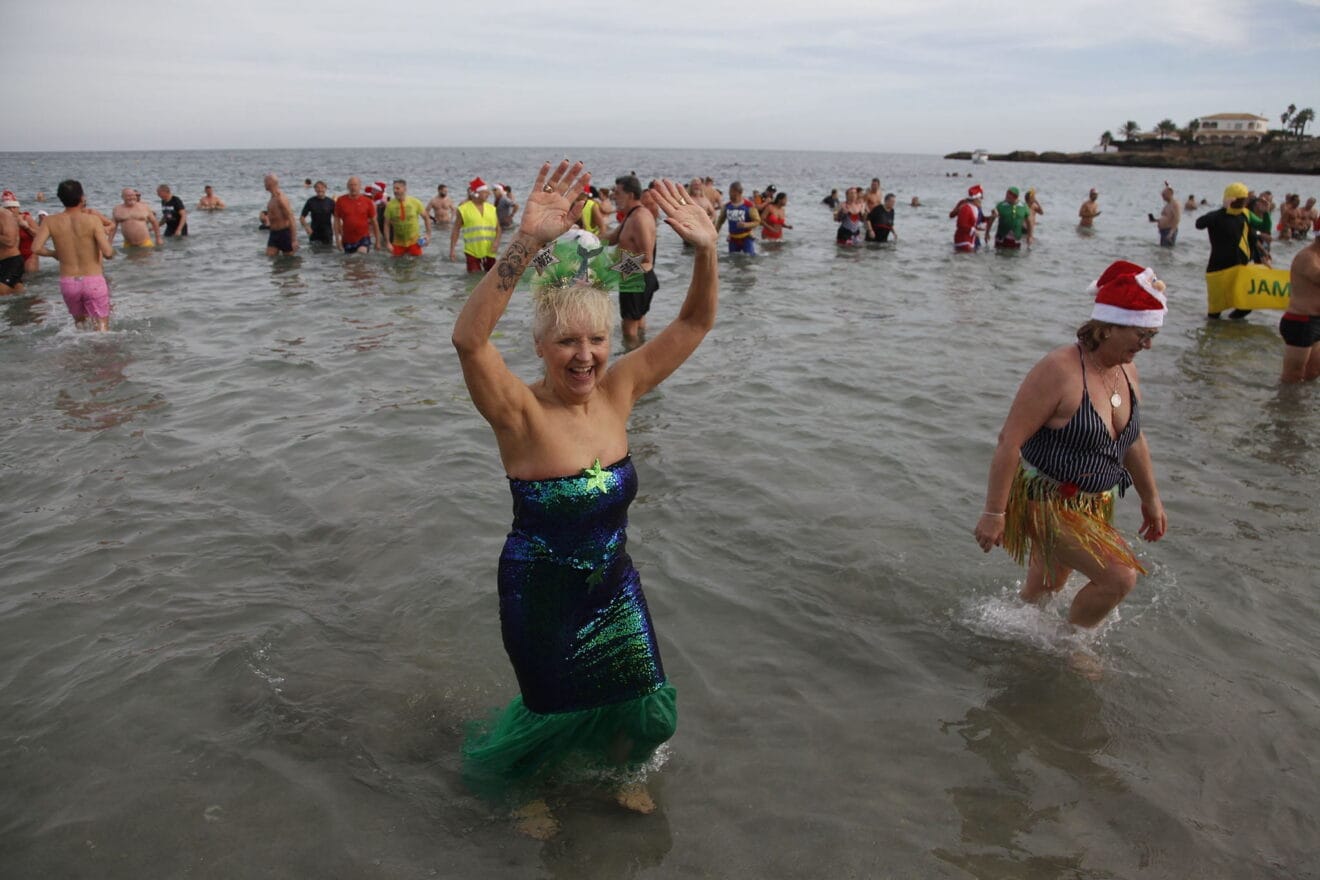 Primer baño del año 2023 en Xàbia37