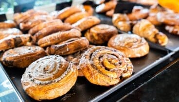 Rollos de canela caseros en Austriaco Café Wien