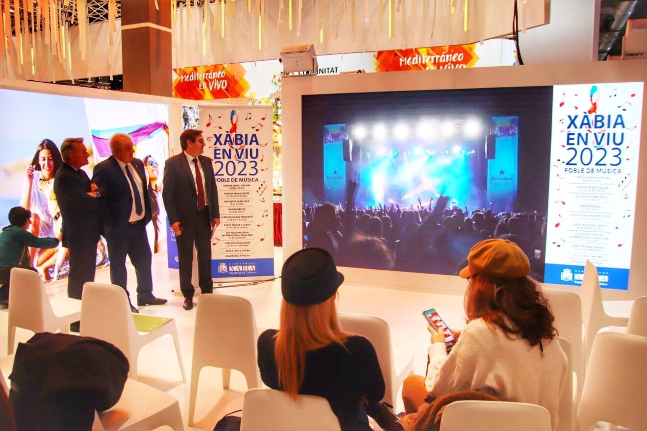 El alcalde de Xàbia y los concejales en FITUR 2023