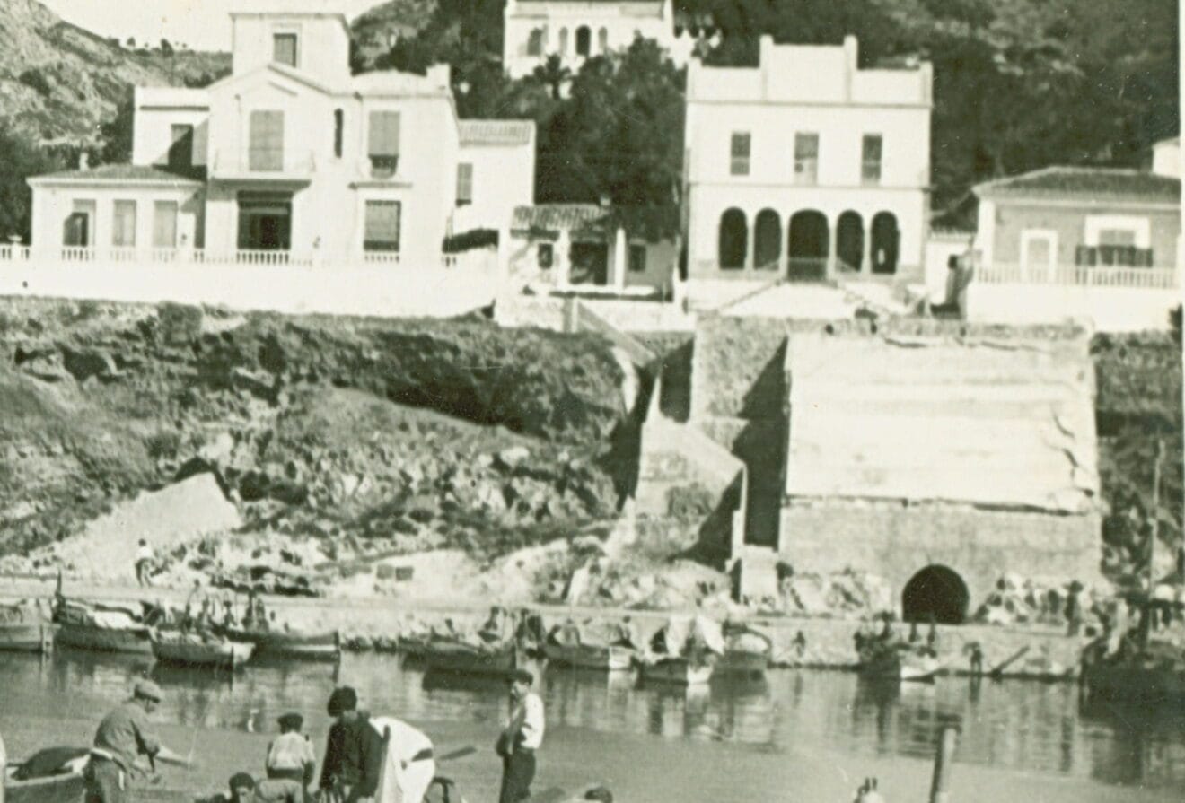 Refugio en el Puerto de Xàbia. Foto de los años 50