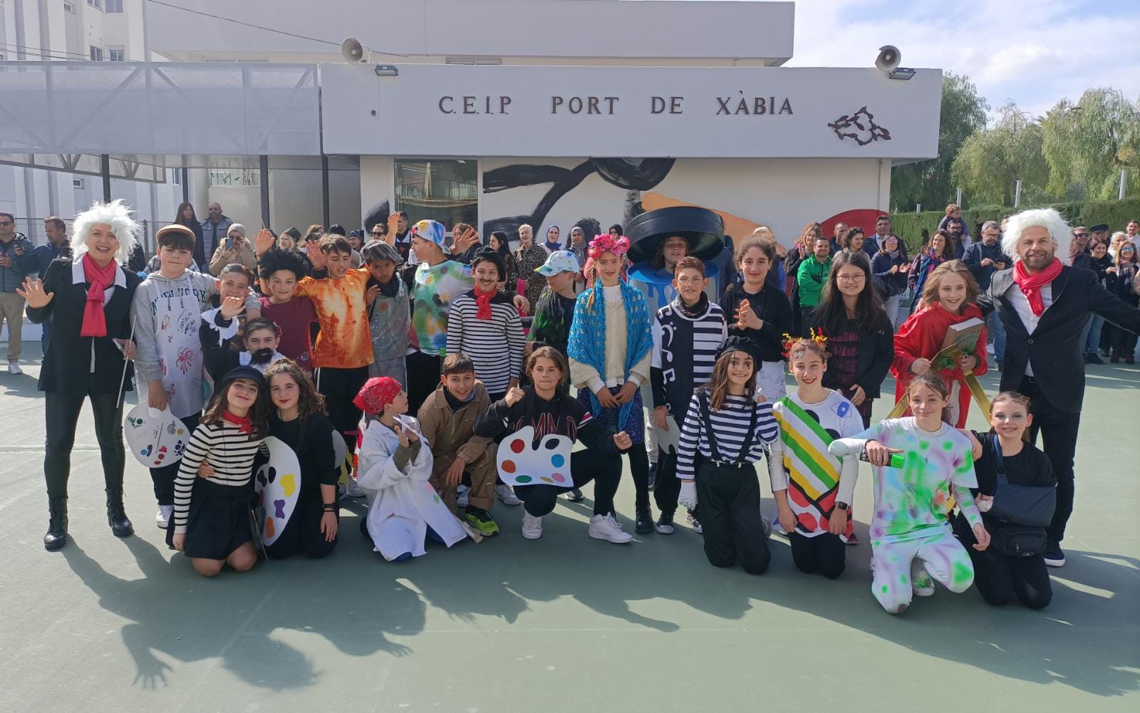 Alumnos del CEIP Port de Xàbia en el Carnaval 2023