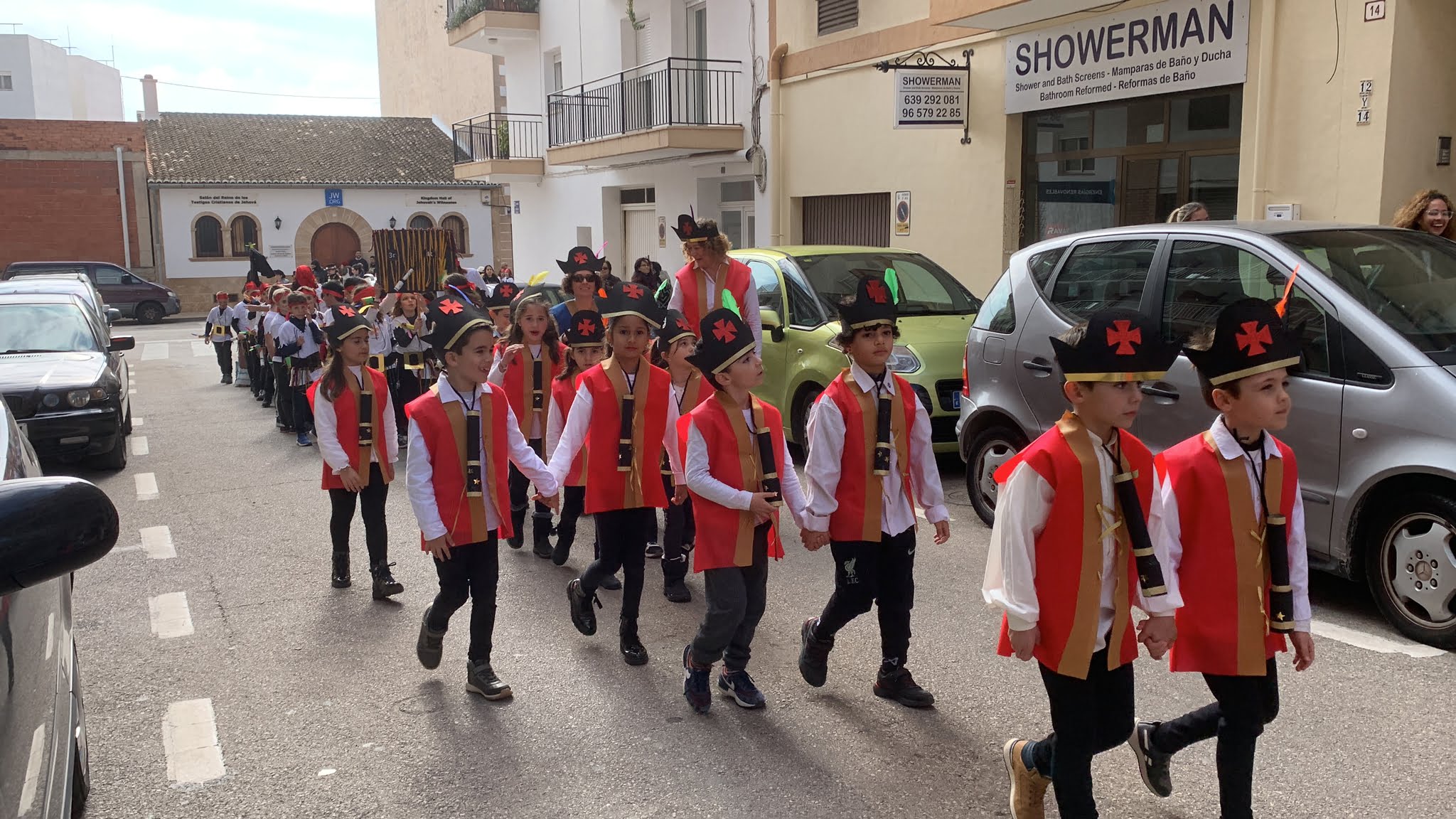 Alumnos disfrazados en el Carnaval del CEIP Trenc d’Alba