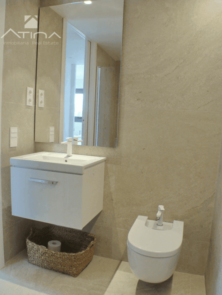 Cuarto de baño privado y equipado