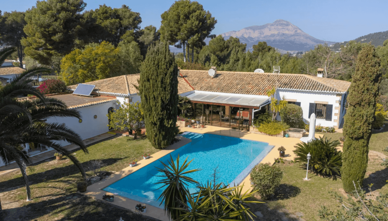 Exterior de la villa en Jávea