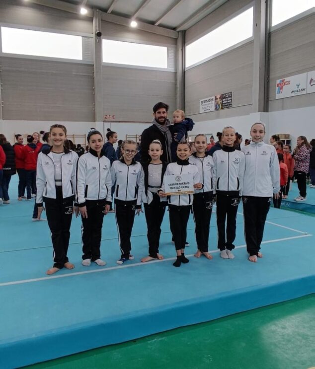Imatge: Gimnastes de l'CD Montgó Xàbia