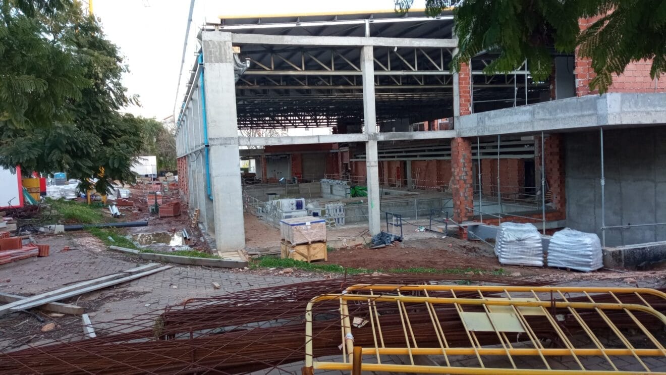 Obra de la futura piscina municipal de Xàbia