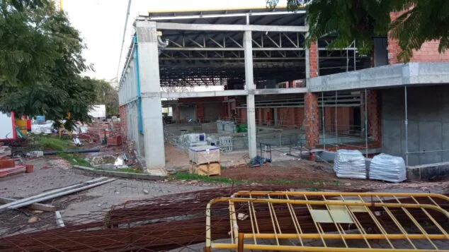 Imagen: Obra de la futura piscina municipal de Xàbia