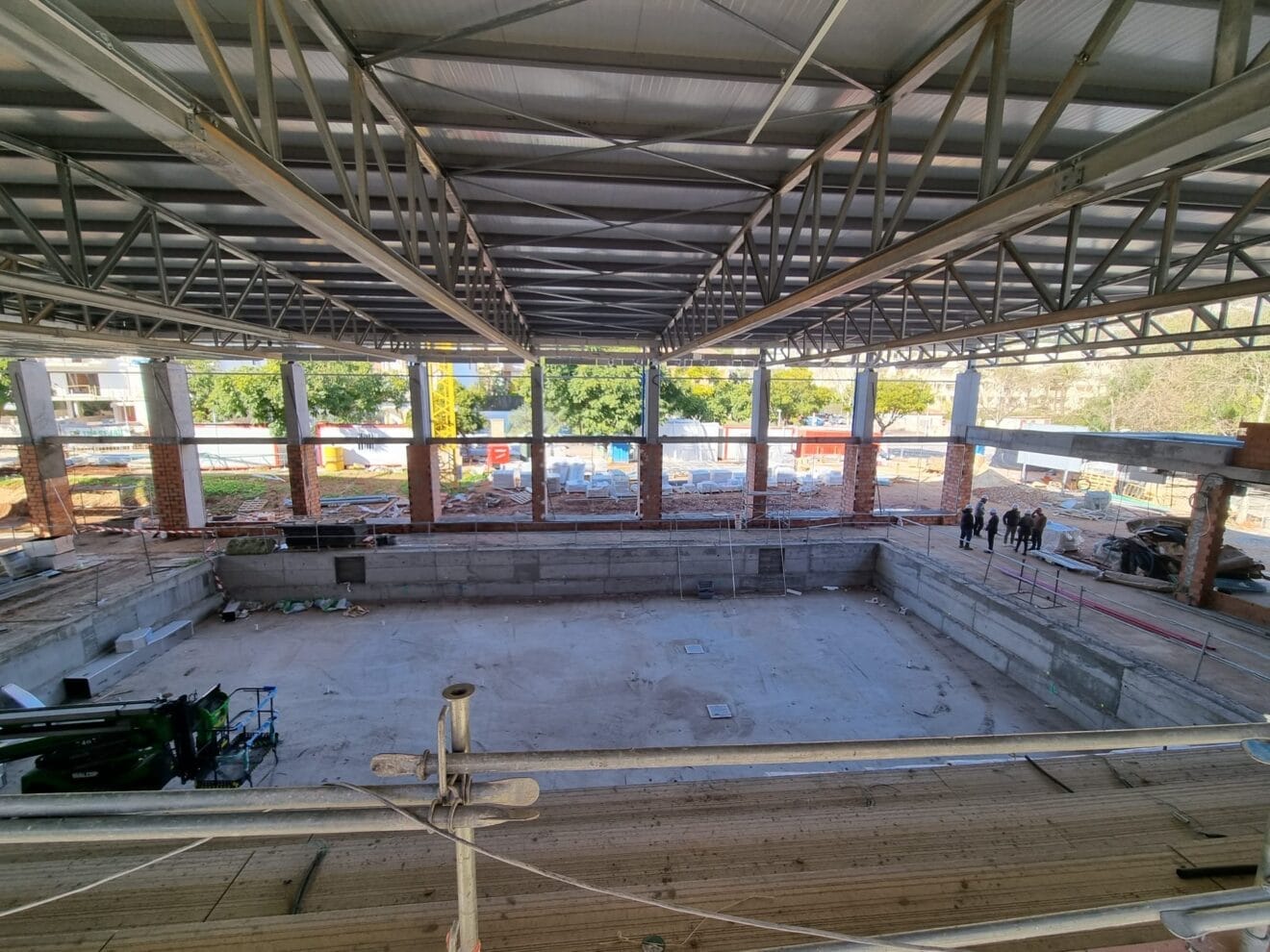 Obra de construcción de la piscina cubierta municipal de Xàbia