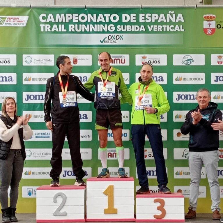 Podio Nasio Cardona, campeón de España en subida vertical