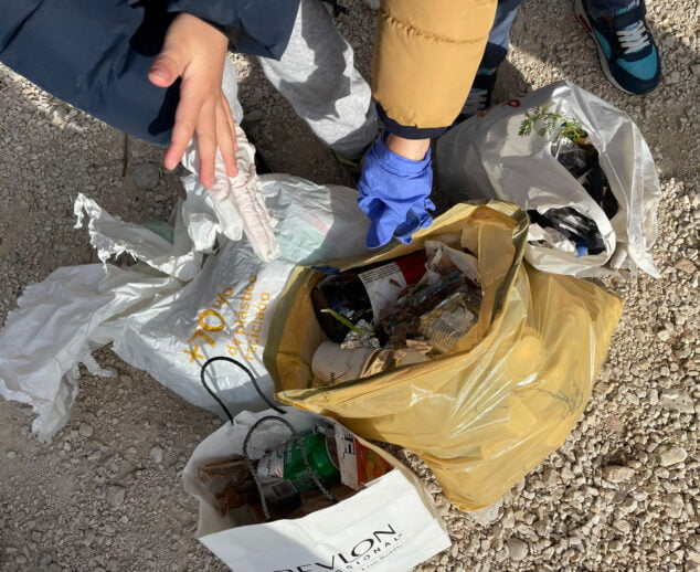 Imagen: Residuos recogidos en el acceso de la Ermita de Santa Llúcia