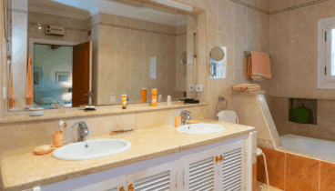 segundo cuarto de baño de la villa