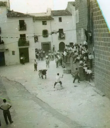 Sesión taurina en la Plaza de la Iglesia de Xàbia. Foto Xàbia Meravellosa