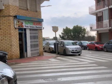 Tienda Súper Álvaro, en el barrio de Thiviers