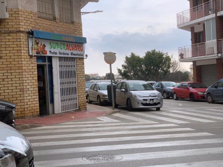 Tienda Súper Álvaro, en el barrio de Thiviers