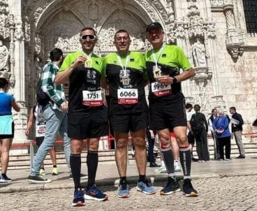 Atletas del Llebeig tras finalizar la Media Maratón de Lisboa
