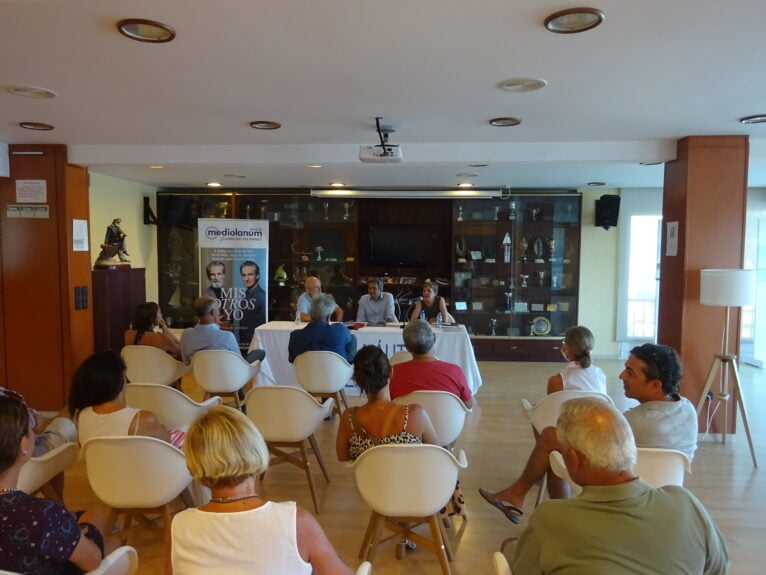 Conferencia en el Club Náutico de Jávea (archivo)