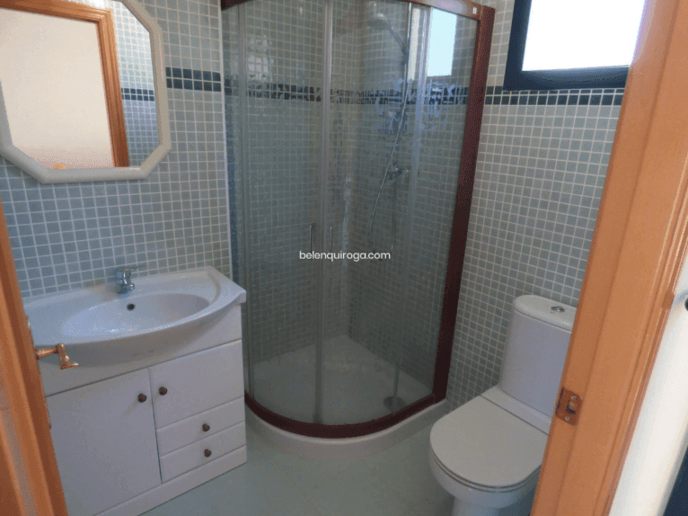 Cuarto de baño en la planta superior