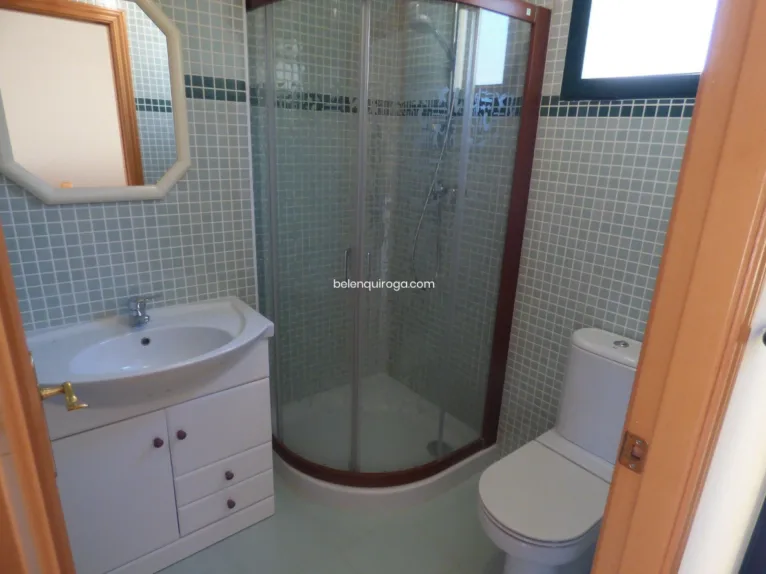 Cuarto de baño en la planta superior
