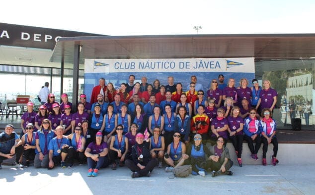 Imagen: Equipos de la II Regata de Rem de la Dona