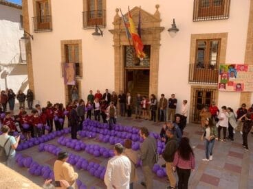 Inicio de la globotada en el acto del 8M