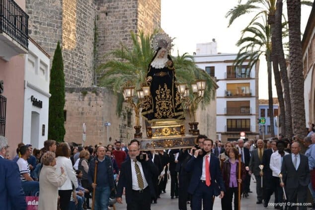 Imagen: La Dolorosa un Viernes Santo sin la saya morada del Ecce Homo