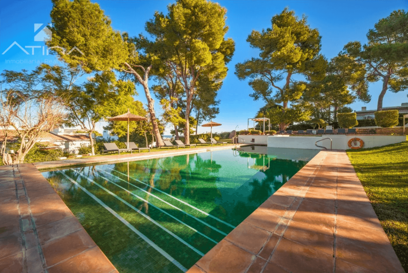 Piscina del hotel ideal para el verano