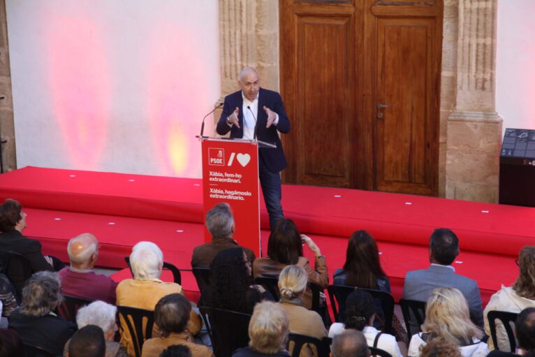 Alejandro Soler en el acto de PSOE Xàbia