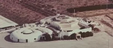 Construcción de la discoteca Caracol