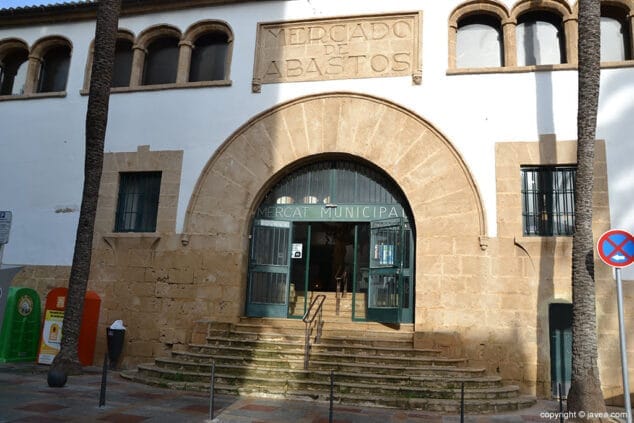 Imagen: Fachada del Mercat Municipal de Xàbia