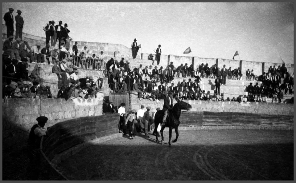 Plaza de toros de Xàbia en 1920 | Foto Francisco Pastor Español, del archivo de Benavent.