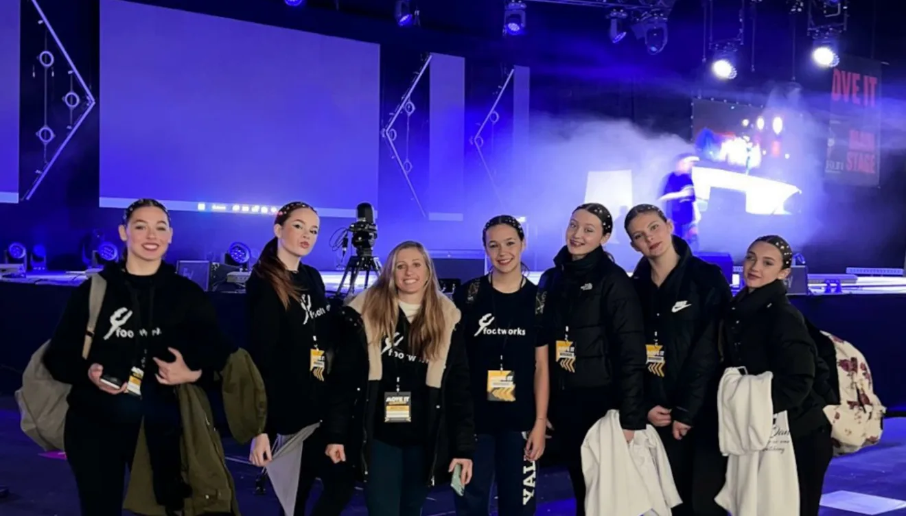 Representación de Foot Works en Move It