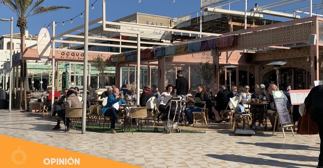 Restaurante Acqua en la playa del Arenal de Xàbia