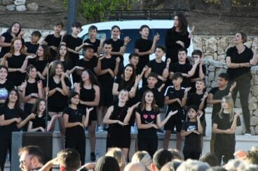 Alumnos escola canta