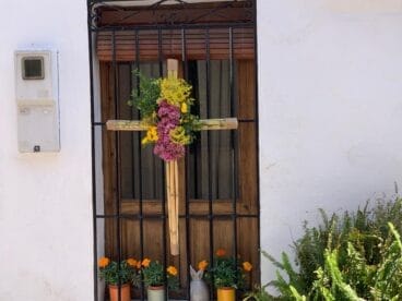 Cruz situada en calle Mare de Déu del Pópul