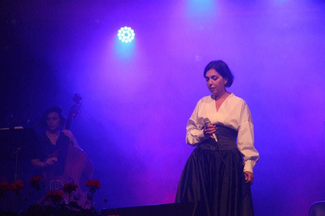 Concierto de Teresa Salgueiro en Xàbia Folk 2023 (3)