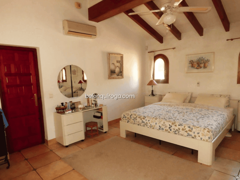 Dormitorio de matrimonio con