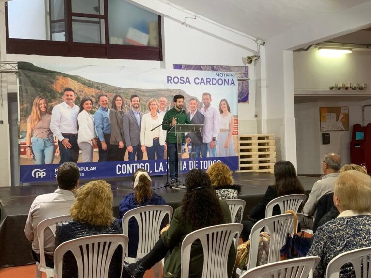 Enrique Escrivá bij de PP-rally in Duanes de la Mar