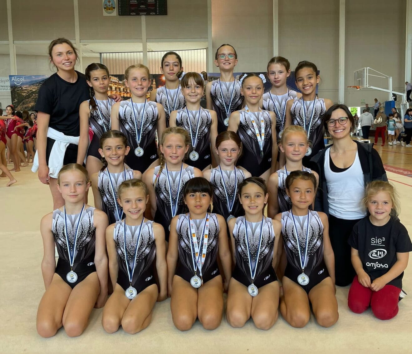 Gimnastas del CD Montgó Xàbia