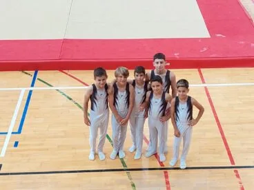 Gimnastas masculinos del CD Montgó Xàbia en el Campeonato autonómico