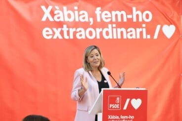 Kika Mata, candidata del PSOE Xàbia en el mitin del Freginal