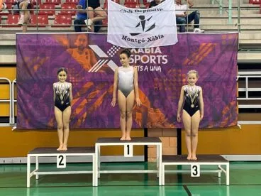 Las gimnastas de Xàbia en el podio