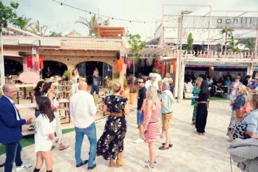 Momento de la reapertura de Acqua tras el precinto
