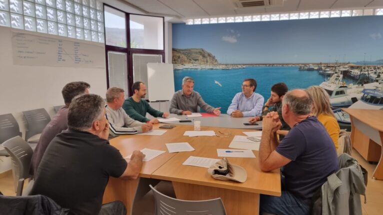 Meeting of the PSOE with the Fishermen's Association of Xàbia