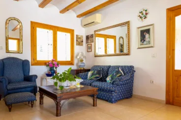 Sala de estar con aire acondicionado