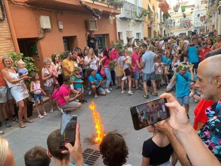 Ambiente dels Focs Infantils organizados por la Penya Els Estorats