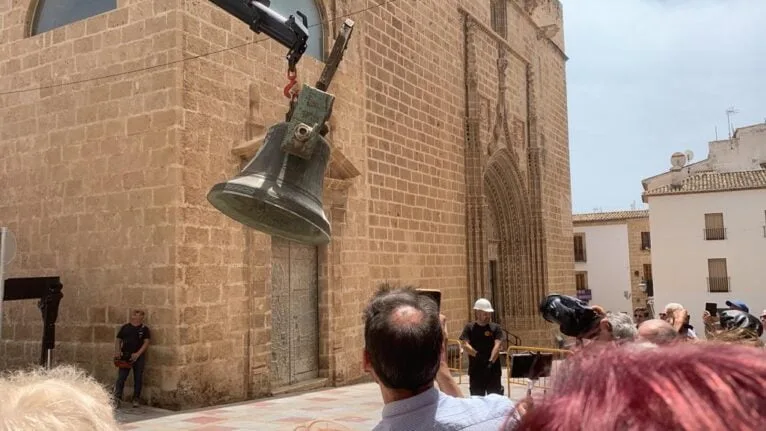 Campana iglesia