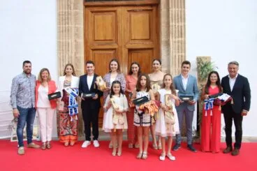 Cargos festeros Fogueres 2023 y autoridades municipales