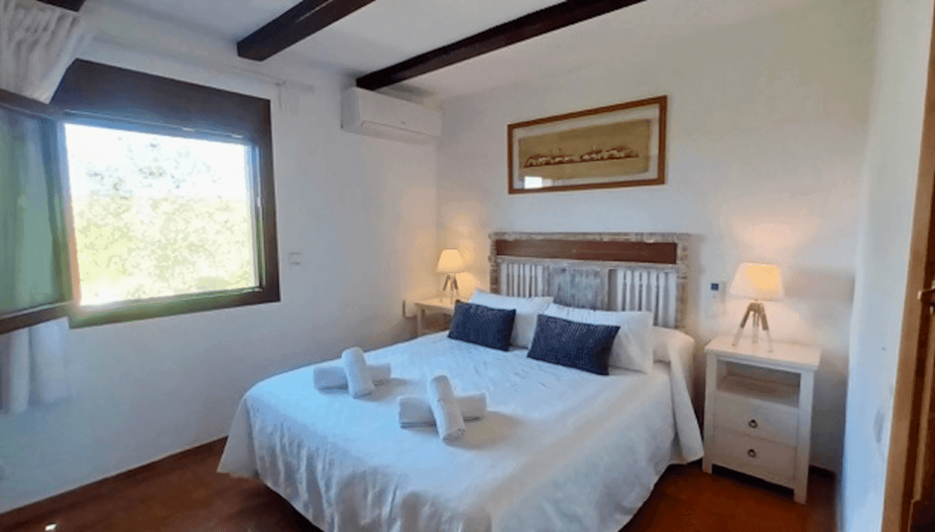 Casa rural con 6 habitaciones