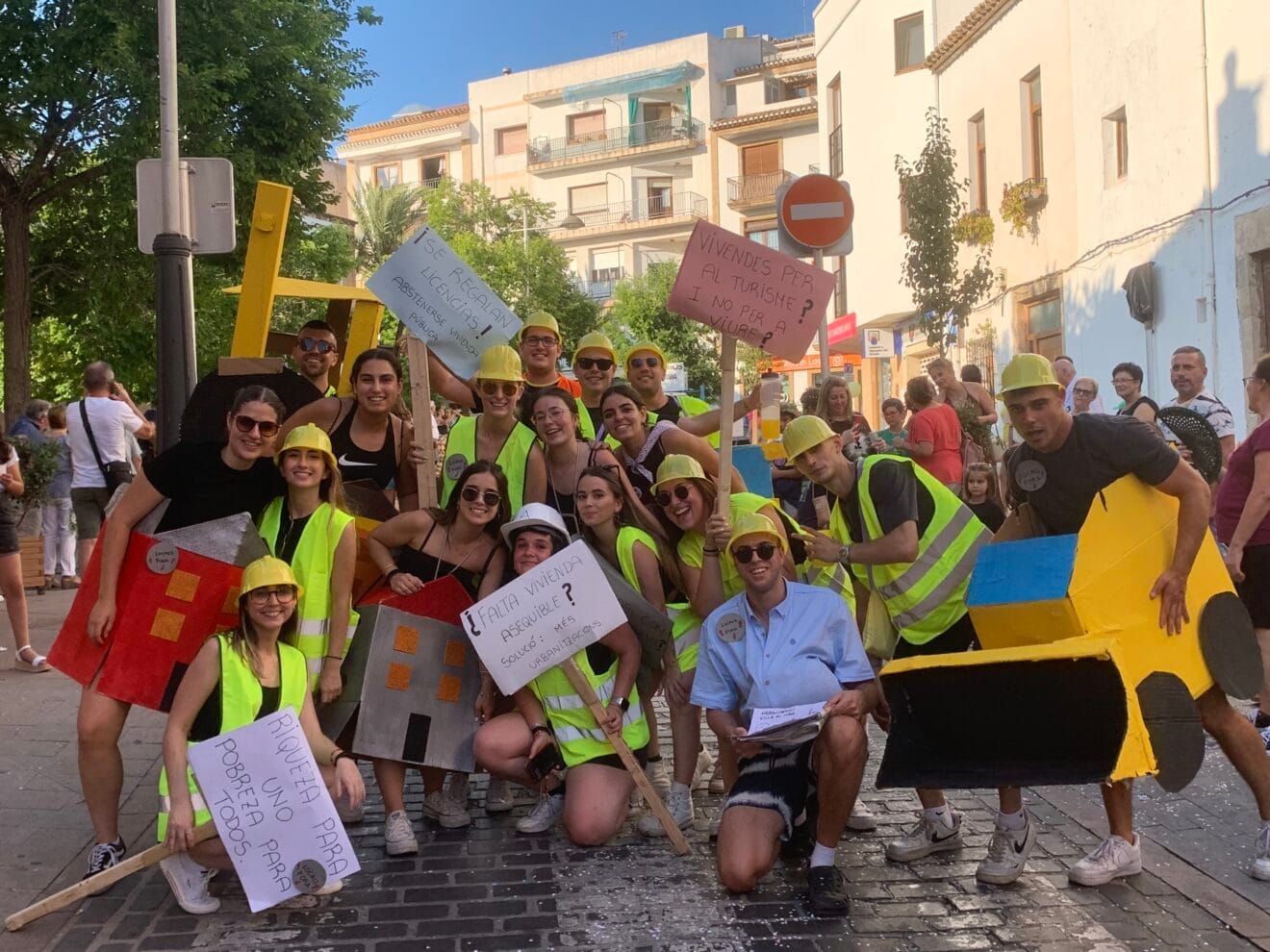 Desfile de peñas Fogueres Xàbia 2023 (28)