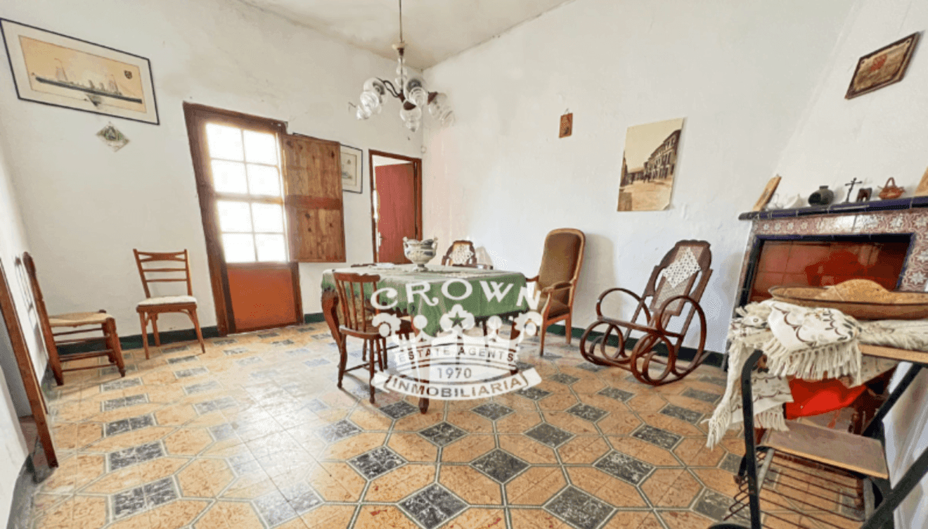 Espacioso salón con encanto en el centro de Jávea
